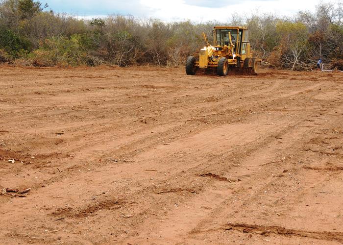 Município intensifica ações em estrada e esporte na zona rural  - Imagem 14