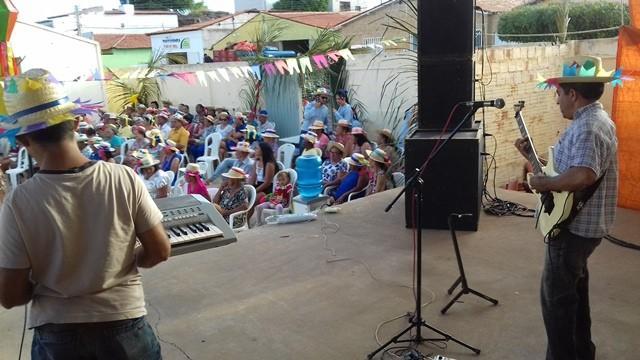 A Secretaria de Ação Social realizou o São João da Melhor Idade em  - Imagem 25