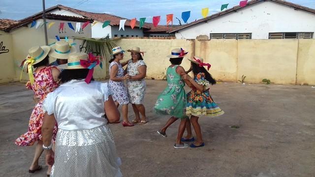 A Secretaria de Ação Social realizou o São João da Melhor Idade em  - Imagem 11