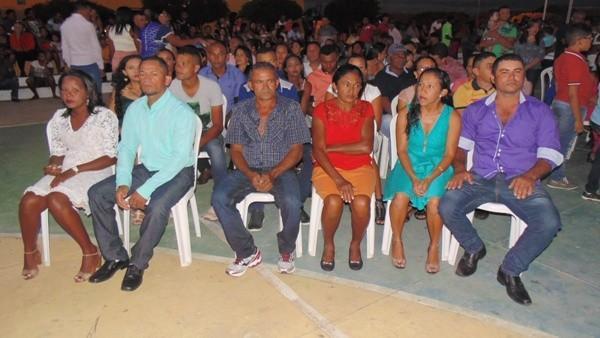 Casamento comunitário é realizado em Santo Inácio  - Imagem 4