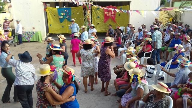 A Secretaria de Ação Social realizou o São João da Melhor Idade em  - Imagem 20