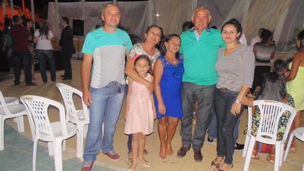 Casamento comunitário é realizado em Santo Inácio  - Imagem 58