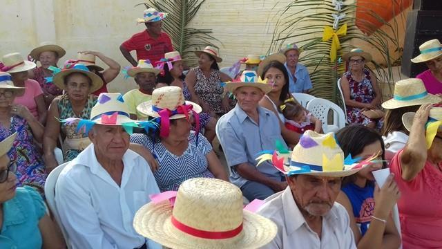 A Secretaria de Ação Social realizou o São João da Melhor Idade em  - Imagem 45