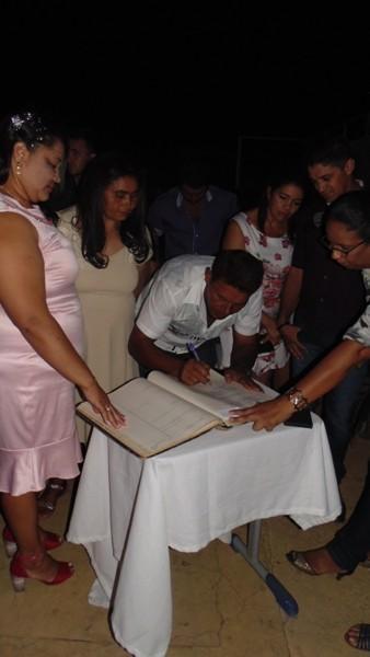 Casamento comunitário é realizado em Santo Inácio  - Imagem 53