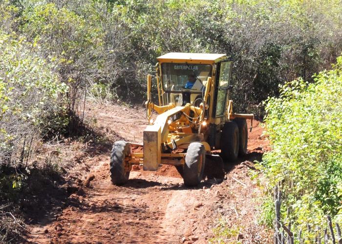 Município inicia recuperação de 10 km de estrada na zona rural - Imagem 4