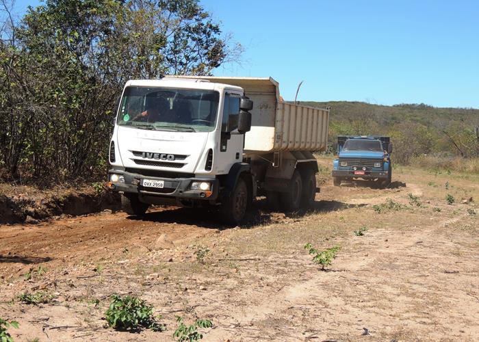 Município inicia recuperação de 10 km de estrada na zona rural - Imagem 10