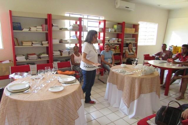 SMAS Realizou Curso Básico de Garçom - Imagem 1