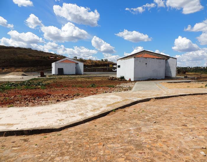 Obra da orla do açude Joana está sendo chamada de obra para para - Imagem 9