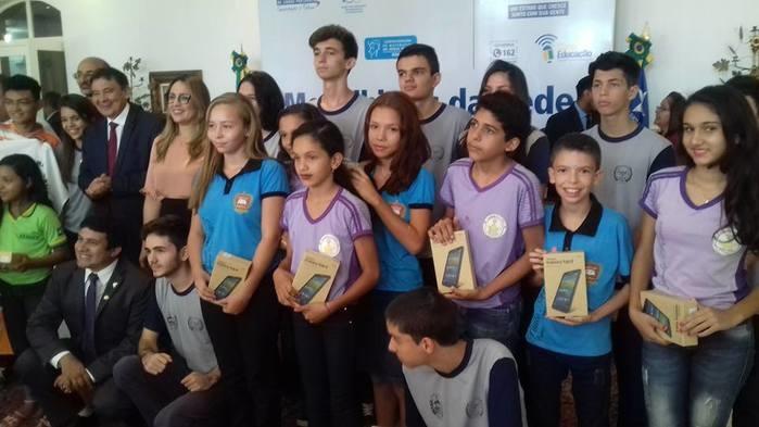 Medalhistas da U.E. Paulo Ferraz receberam premiação do Estado. - Imagem 14