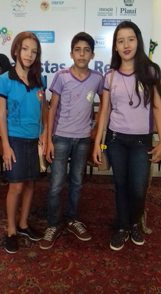 Medalhistas da U.E. Paulo Ferraz receberam premiação do Estado. - Imagem 9