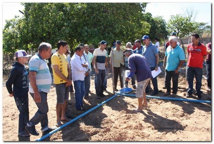 COFIR em parceria com a Prefeitura de Inhuma entrega Kits - Imagem 17