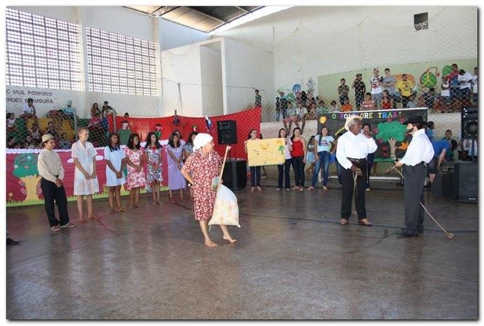 I Festival Folclórico das Escolas Municipais - Imagem 17