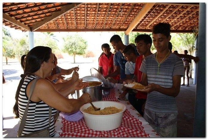 SEMTAC proporciona manhã de lazer para crianças e adolescentes - Imagem 23