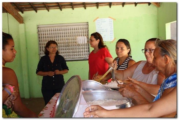 SEMTAC proporciona manhã de lazer para crianças e adolescentes - Imagem 20