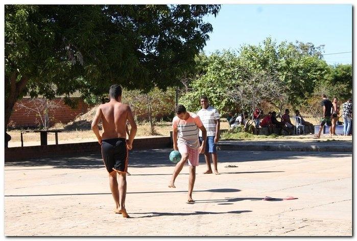 SEMTAC proporciona manhã de lazer para crianças e adolescentes - Imagem 2