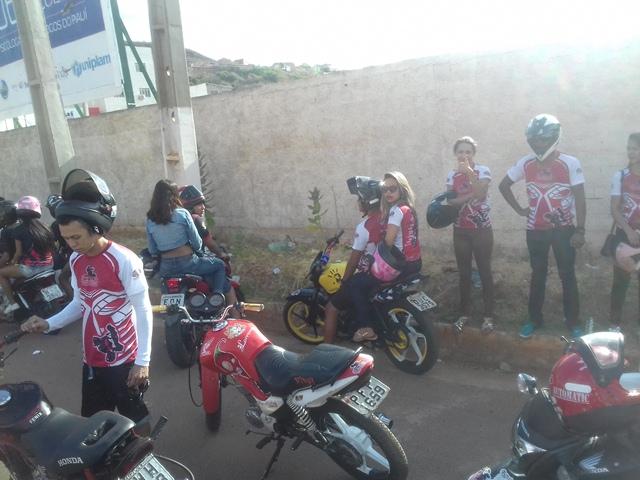 MILHARES DE MOTOCICLISTAS NAS RUAS DA CIDADE - Imagem 11