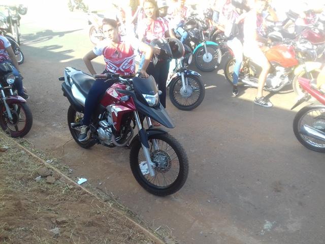 MILHARES DE MOTOCICLISTAS NAS RUAS DA CIDADE - Imagem 19