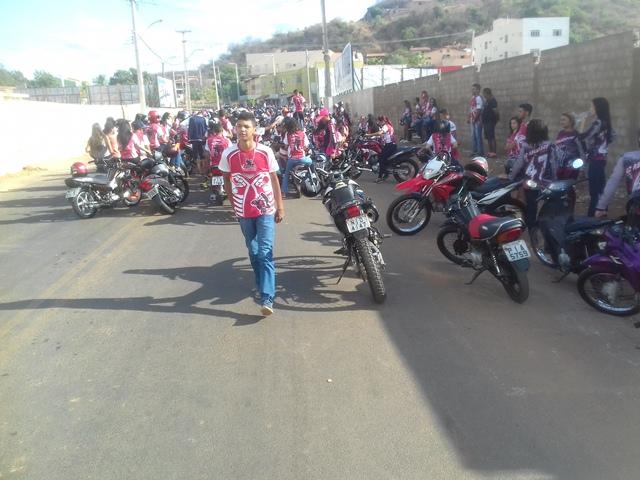 MILHARES DE MOTOCICLISTAS NAS RUAS DA CIDADE - Imagem 23