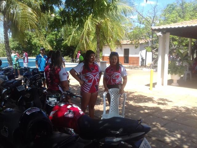 MILHARES DE MOTOCICLISTAS NAS RUAS DA CIDADE - Imagem 38