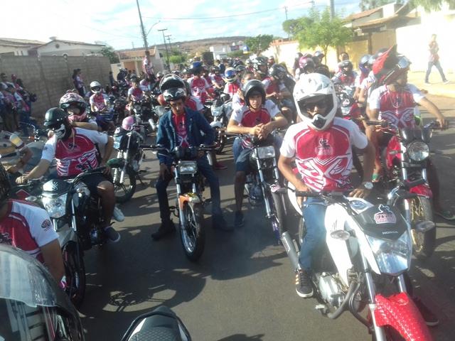 MILHARES DE MOTOCICLISTAS NAS RUAS DA CIDADE - Imagem 10