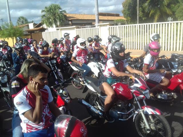 MILHARES DE MOTOCICLISTAS NAS RUAS DA CIDADE - Imagem 8