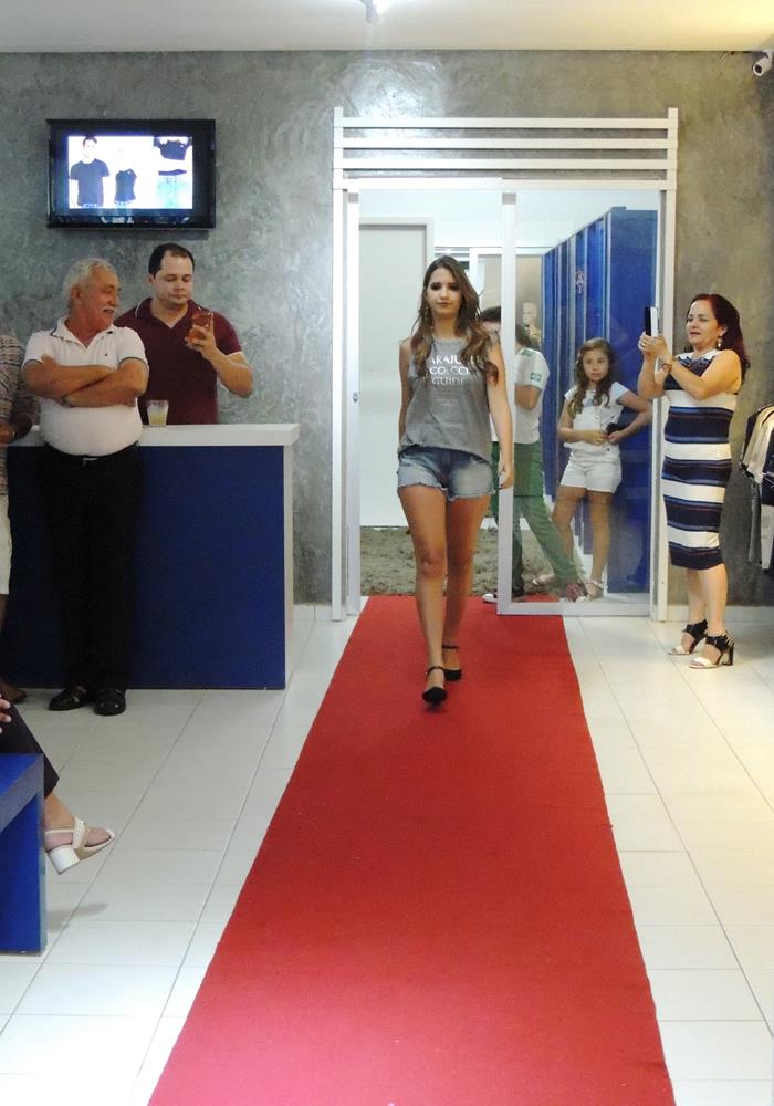 Inaugurada reforma e novo designer da loja Mãozinha Grifes e Marcas - Imagem 120