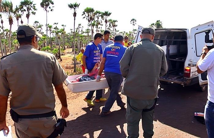 Corpo foi removido pelo IML de Parnaíba.  (Crédito: Kairo Amaral)