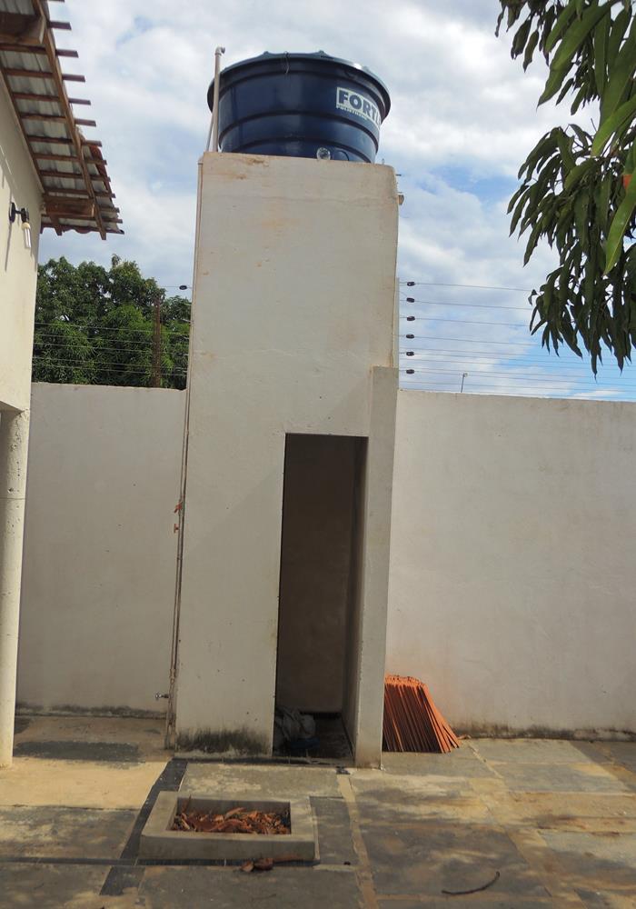 Caixa d'água / depósito (Crédito: Edinardo Pinto )