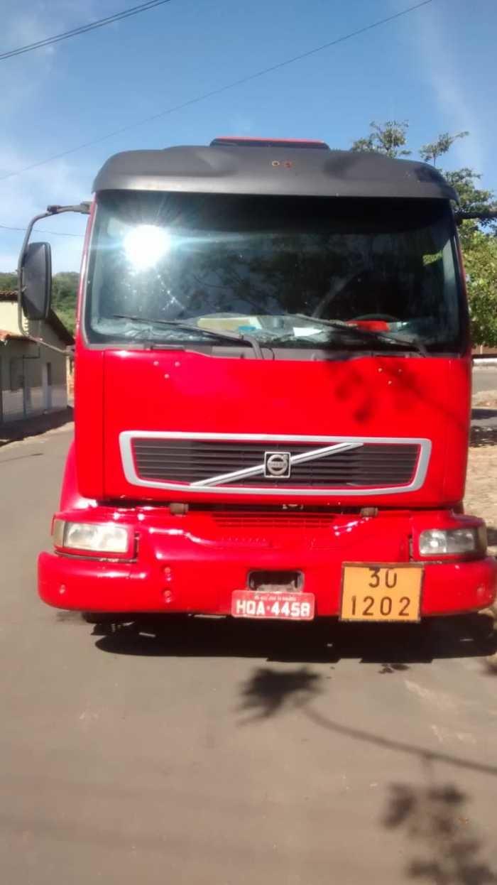 Veículo apreendido (Crédito: Policia Civil de Parnarama)