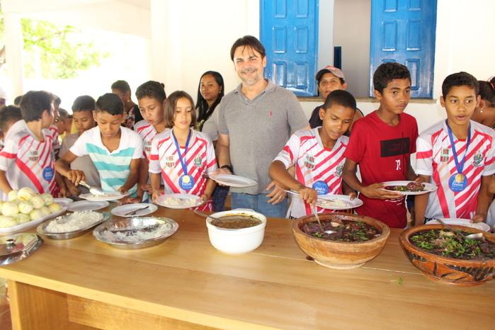 Almoço com os atletas (Crédito: Mikelson Deivid)