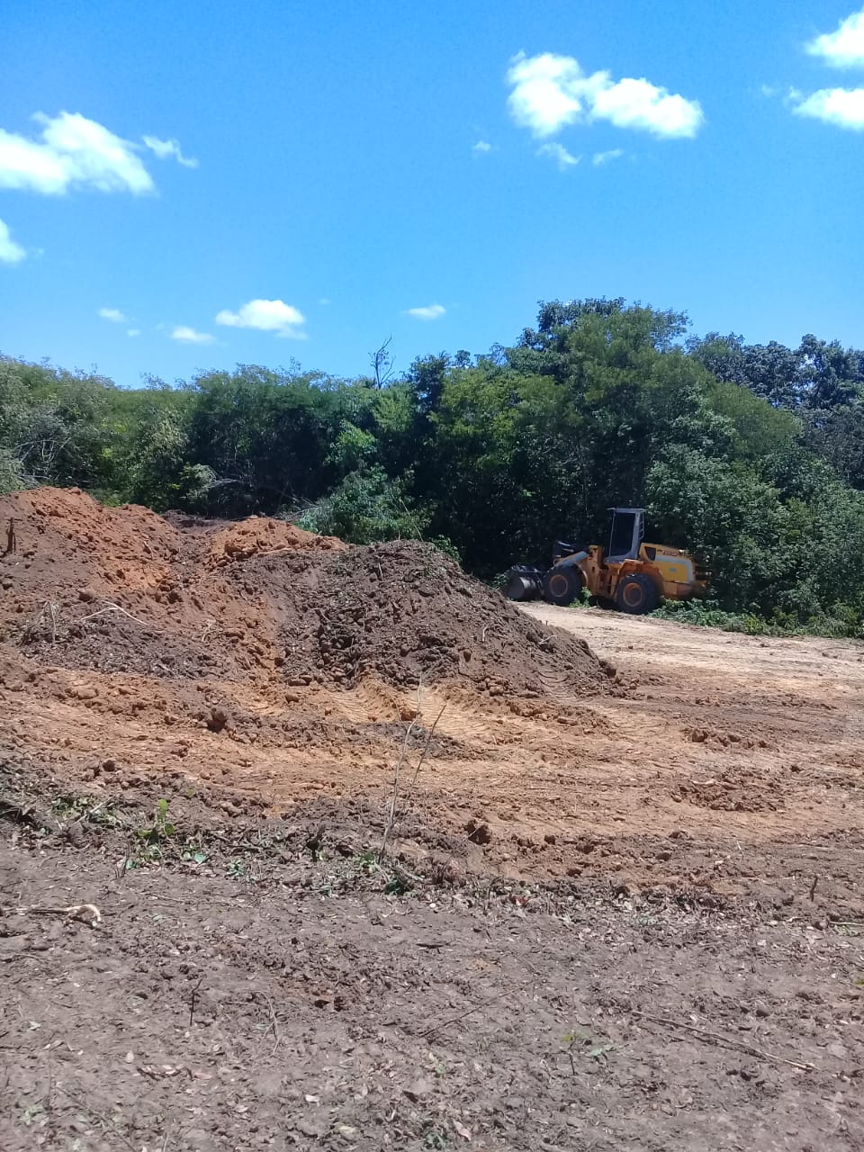Estradas vicinais recebem melhorias pela prefeitura de Monsenhor Gil - Imagem 1