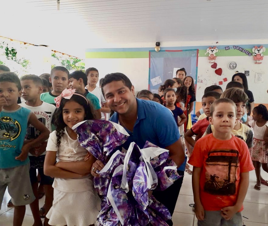 Prefeitura de Uruçuí realiza festa em comemoração ao dia das crianças na Zona Rural  - Imagem 1