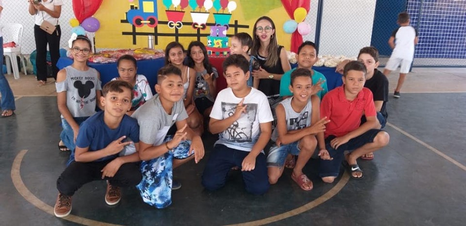 Educação municipal de Santo Inácio realiza semana da criança com muitas brincadeiras  - Imagem 16