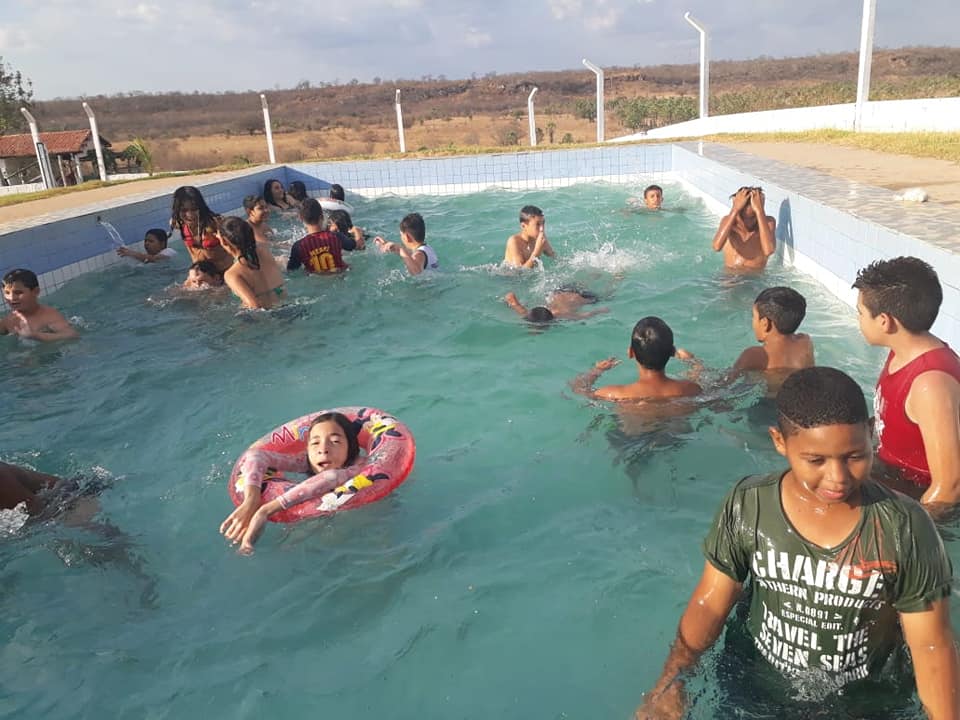 Educação municipal de Santo Inácio realiza semana da criança com muitas brincadeiras  - Imagem 11