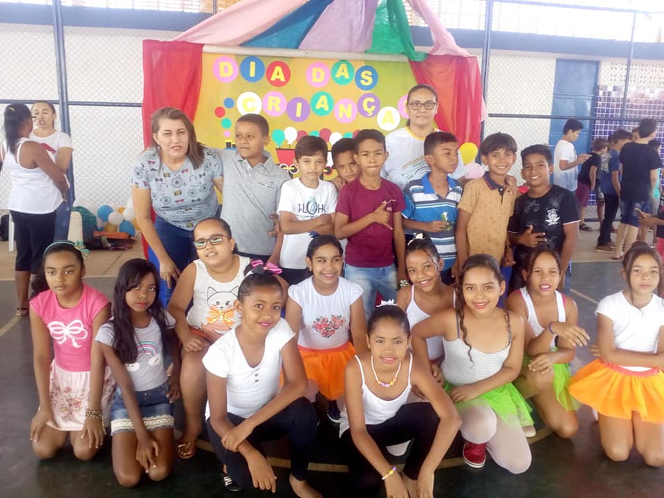 Educação municipal de Santo Inácio realiza semana da criança com muitas brincadeiras  - Imagem 13