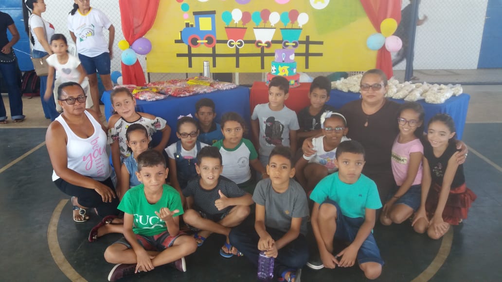 Educação municipal de Santo Inácio realiza semana da criança com muitas brincadeiras  - Imagem 23