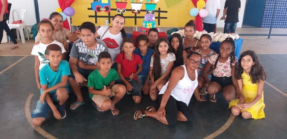 Educação municipal de Santo Inácio realiza semana da criança com muitas brincadeiras  - Imagem 7