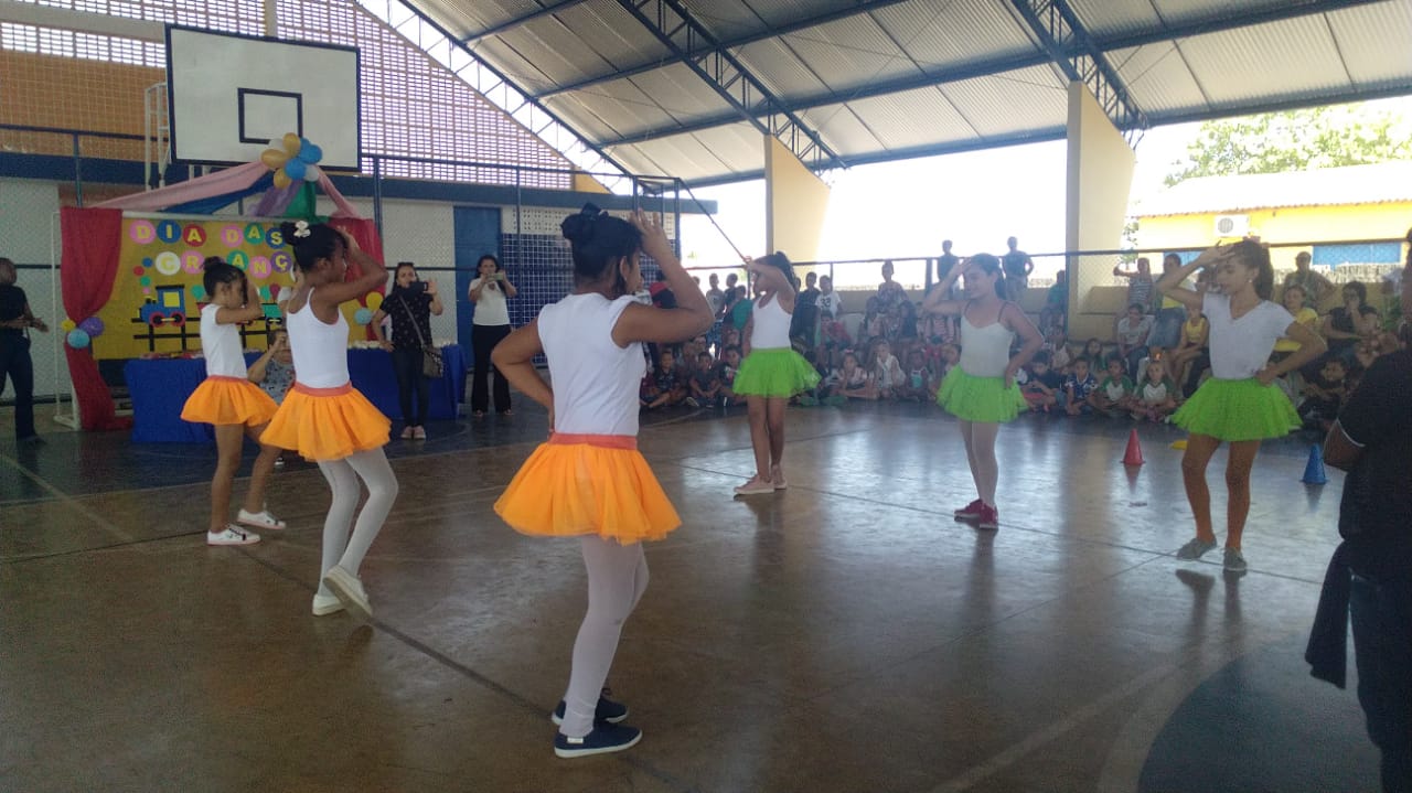 Educação municipal de Santo Inácio realiza semana da criança com muitas brincadeiras  - Imagem 25