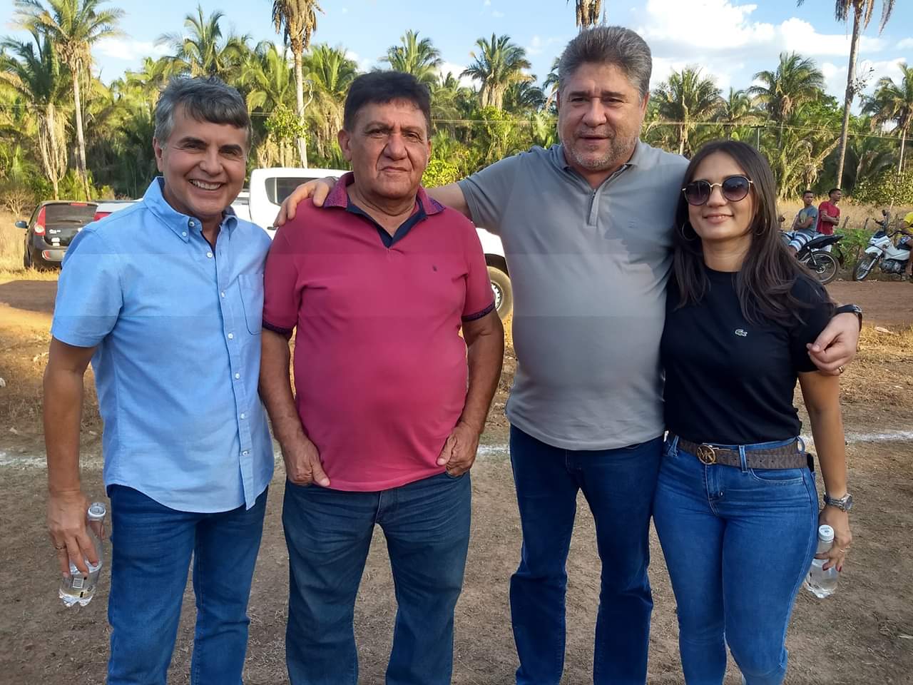 Prefeito João Luiz passa o feriado entregando serviços e participando de eventos  - Imagem 53