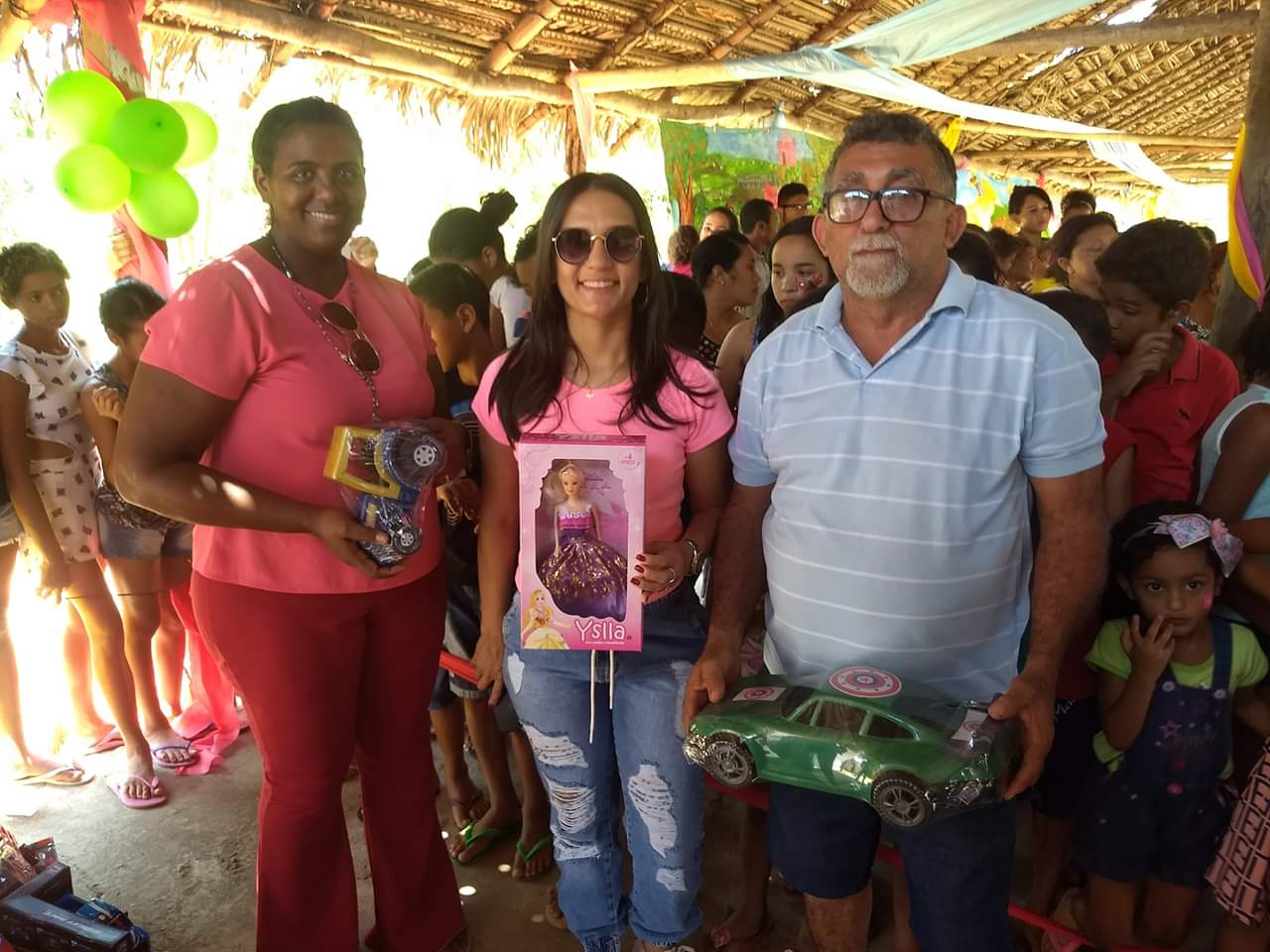 Prefeito João Luiz passa o feriado entregando serviços e participando de eventos  - Imagem 12