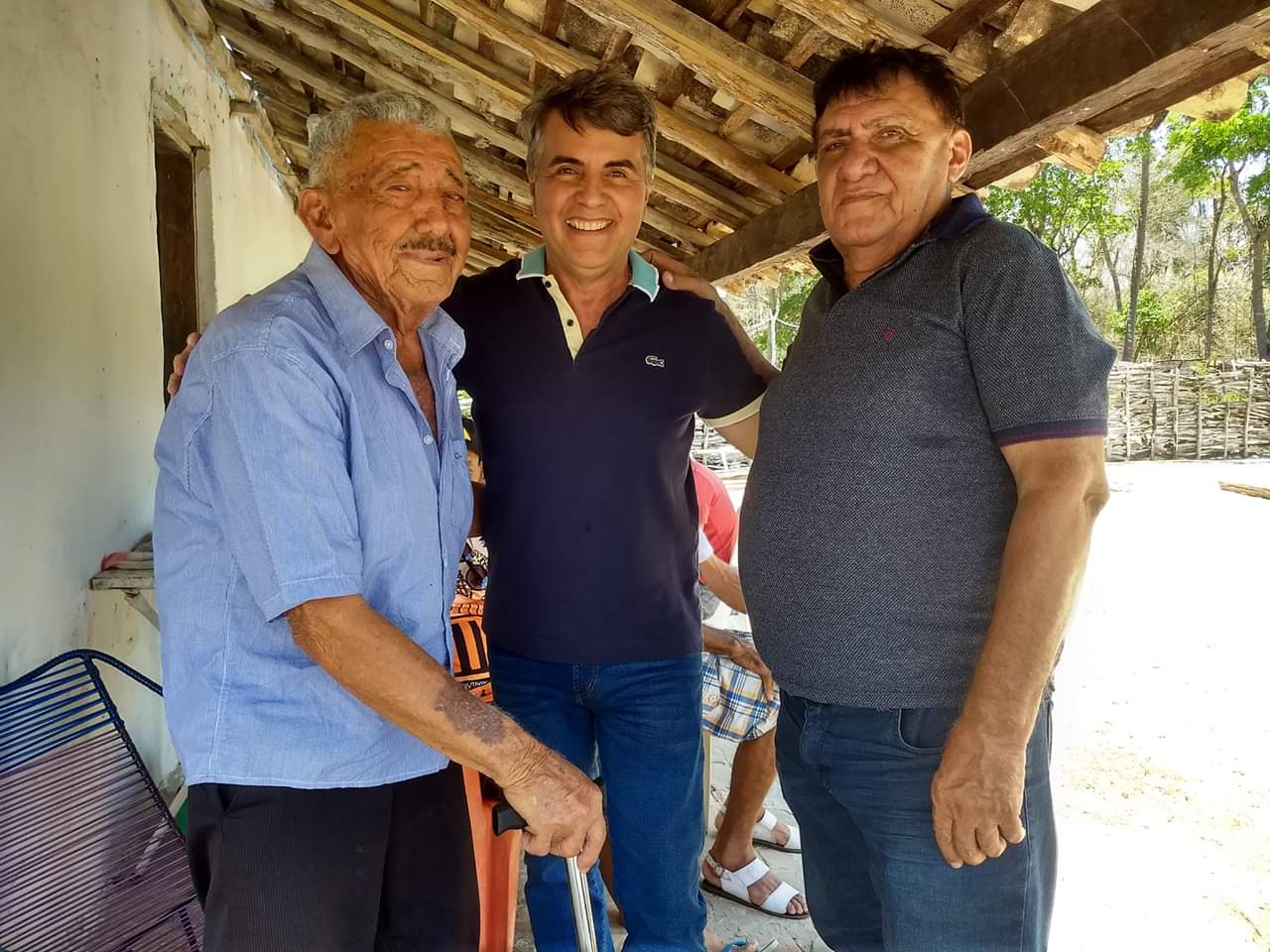 Prefeito João Luiz passa o feriado entregando serviços e participando de eventos  - Imagem 24