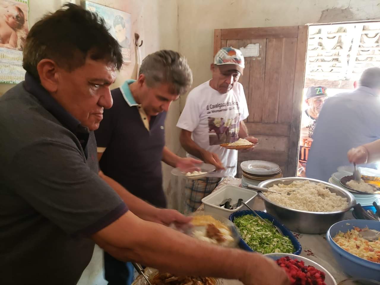 Prefeito João Luiz passa o feriado entregando serviços e participando de eventos  - Imagem 27