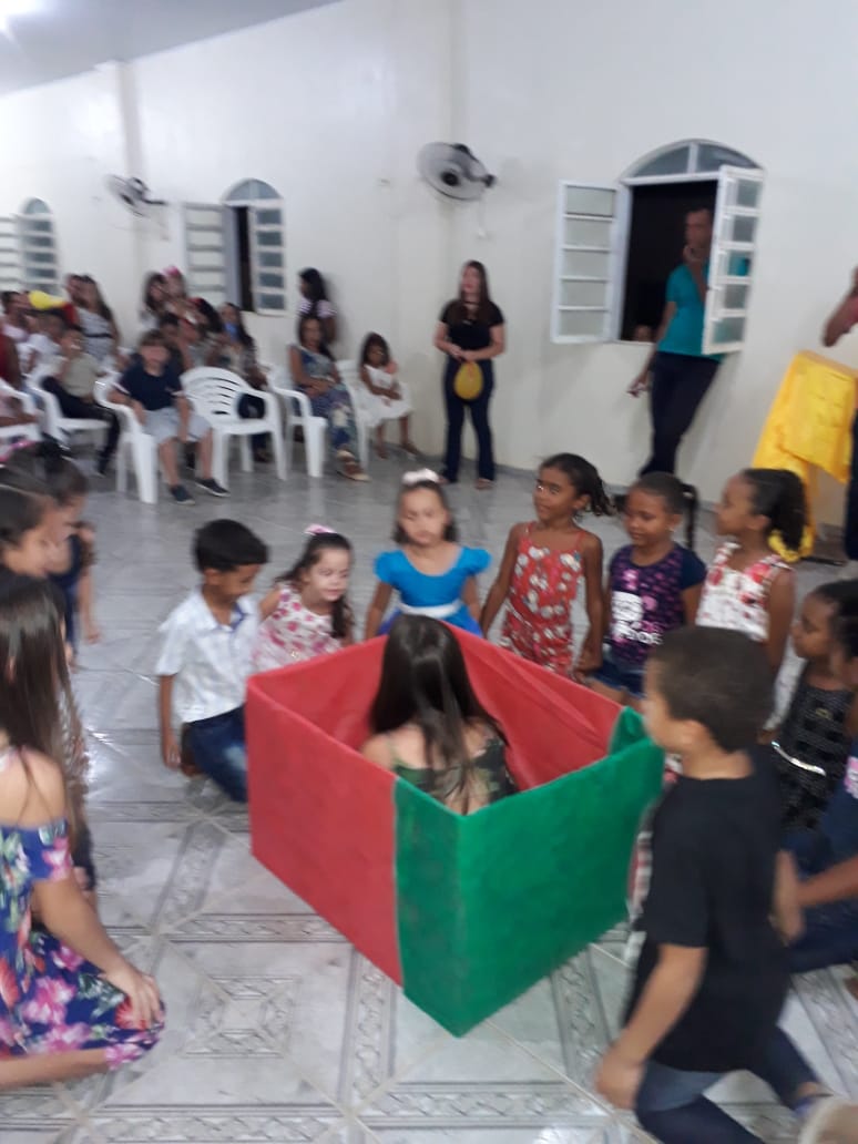 Primeira Igreja Batista de Santo Inácio realiza entrega de brinquedos no dia da criança  - Imagem 11