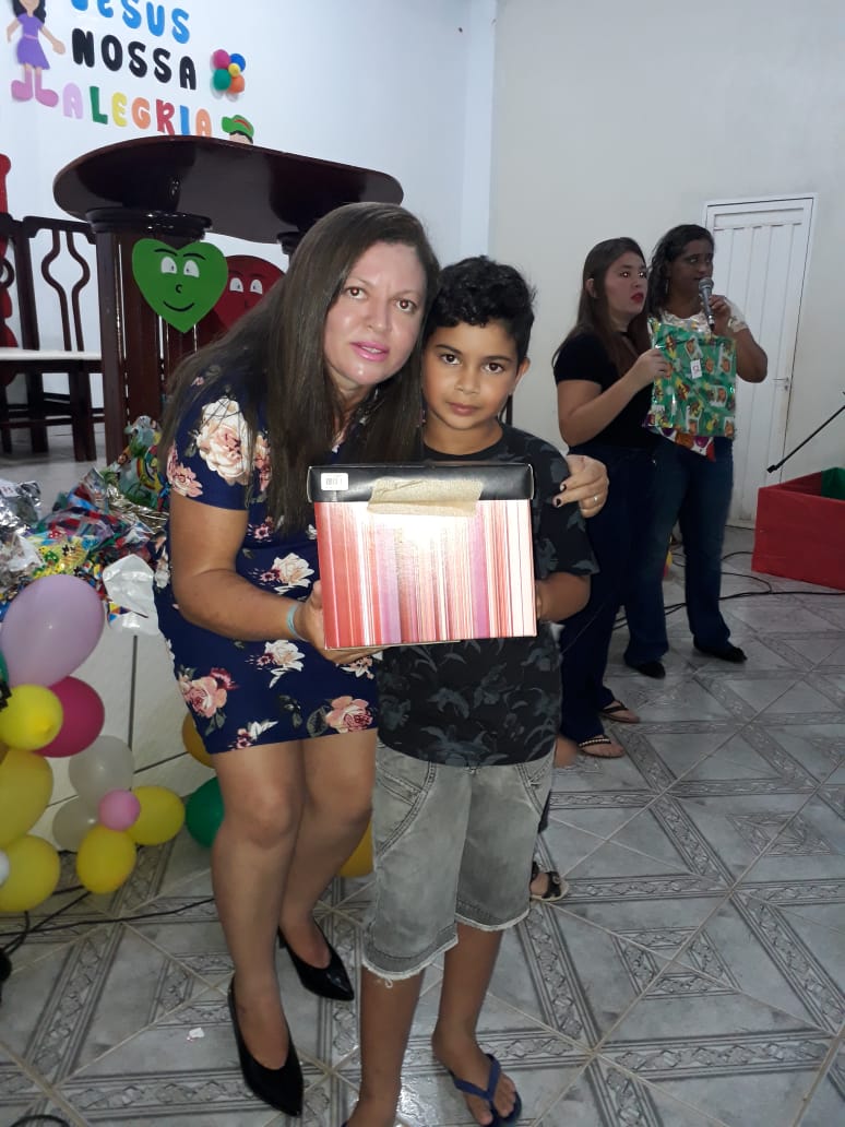 Primeira Igreja Batista de Santo Inácio realiza entrega de brinquedos no dia da criança  - Imagem 20