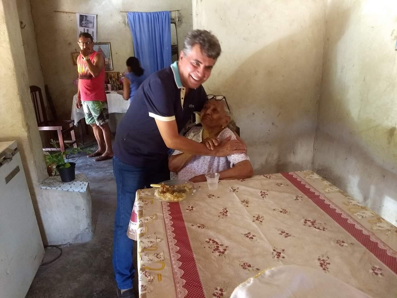 Prefeito João Luiz passa o feriado entregando serviços e participando de eventos  - Imagem 23