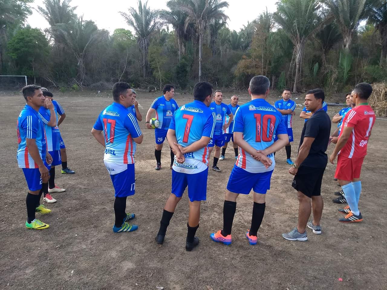 Prefeito João Luiz passa o feriado entregando serviços e participando de eventos  - Imagem 41