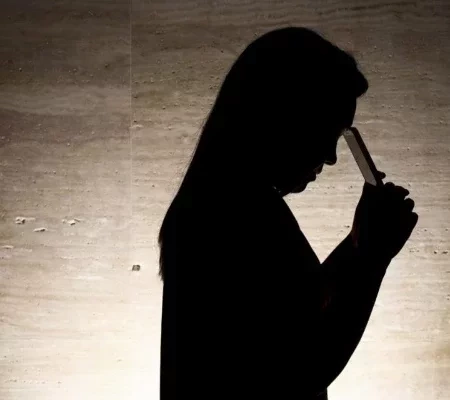 Dramáticos reais! Conheça os signos do zodíaco que adoram se vitimizar