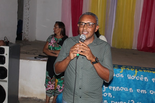 Professores são homenageados durante caminhada em Santo Inácio  - Imagem 18