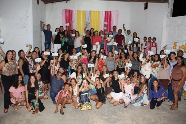 Professores são homenageados durante caminhada em Santo Inácio  - Imagem 47