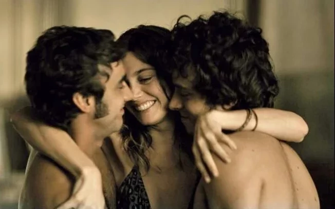 Signos que mais têm dificuldade em se relacionar com apenas uma pessoa - imagem 7890